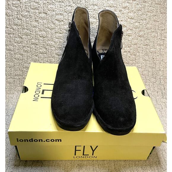 FLY London Black Suede PORO893FLY Ankle Booties NIB 40 US 9 9.5 Boots Zipper